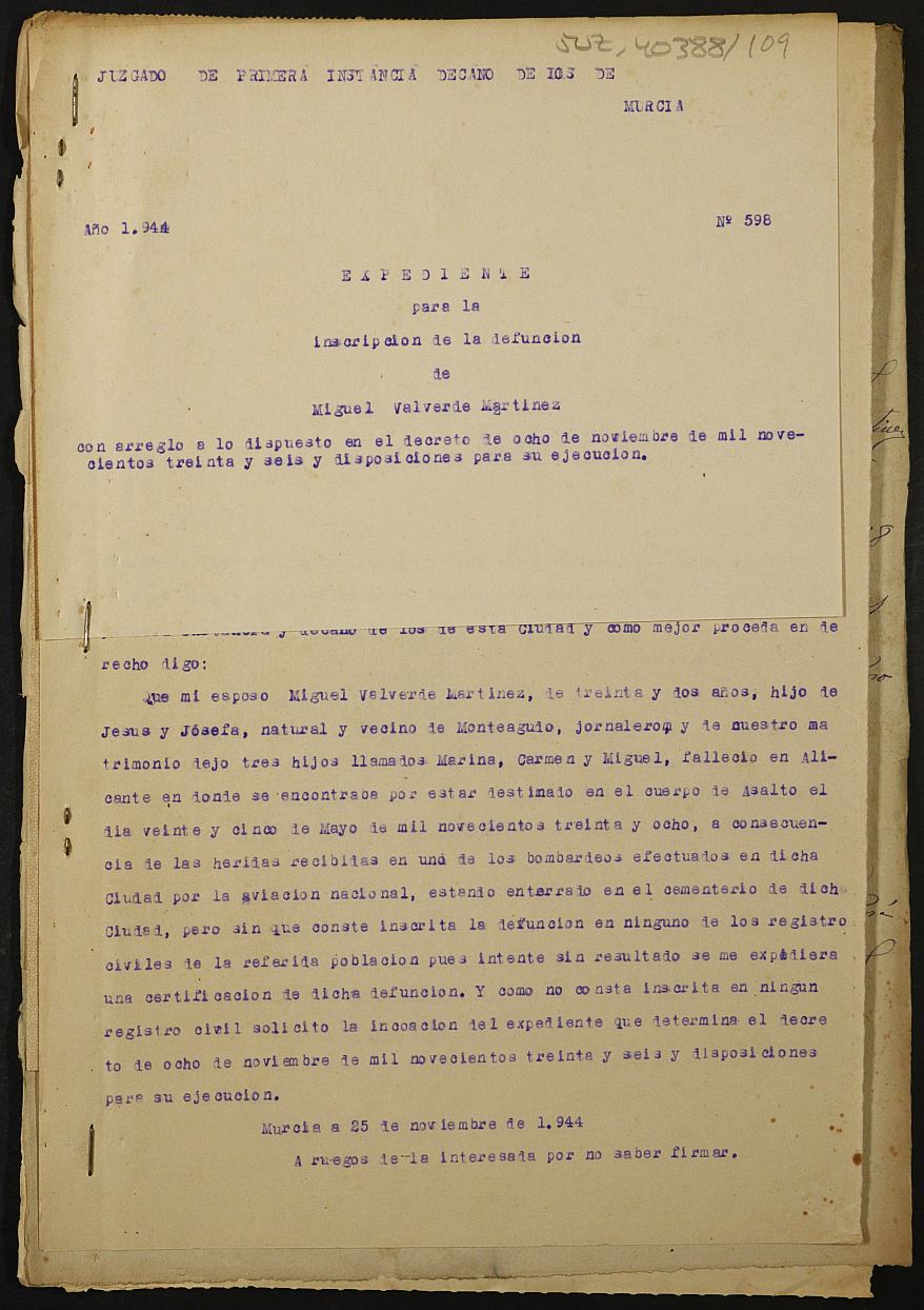 Expediente 598/1944 del Juzgado de Primera Instancia de Murcia para la inscripción en el Registro Civil por la desaparición en el frente de Miguel Valverde Martínez.